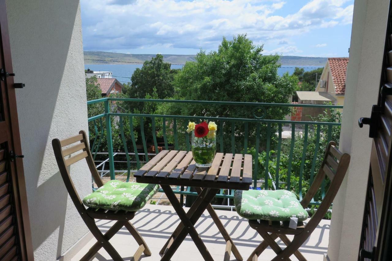 Lumbrela Apartments Starigrad Paklenica Esterno foto